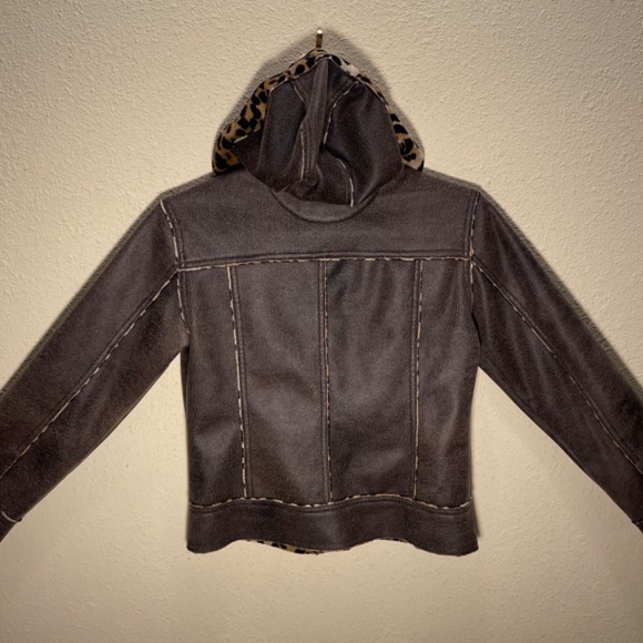 Dollhouse Fuzzy Leopard Lined Faux Leather Crop Hooded front Pocket Jacket - Picture 4 of 4